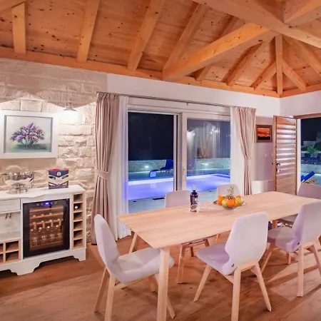 Doline Villa