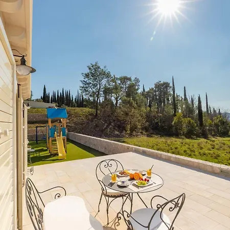 Doline Villa Gruda
